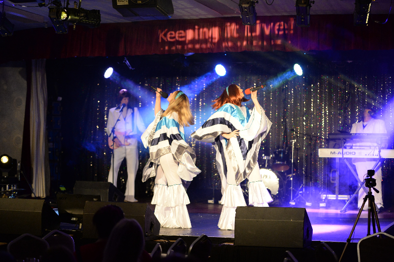 ABBA Tribute show Kiss The Teacher Mamma Mai!